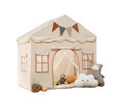 Tienda infantil con alfombra acolchada, banderines y guirnalda