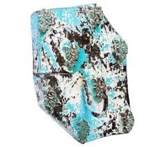 Percha de madera tallada acabado a mano