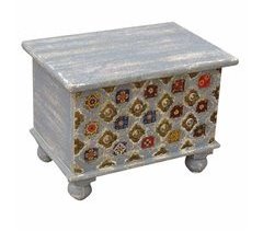 Baul de madera acabado artesanal
