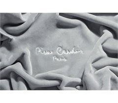 Manta Pierre Cardin