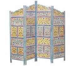 Biombo de madera artesanal