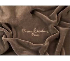Manta Pierre Cardin