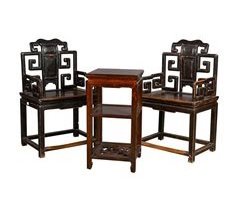Set mesa y dos sillas de metal cafés