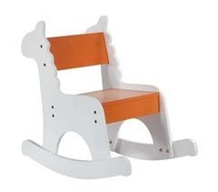 Mecedora infantil de madera