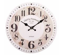 Reloj de pared de madera