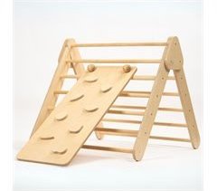 Conjunto Triangle Pikler y rampa de escalada