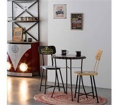 Mesa de metal