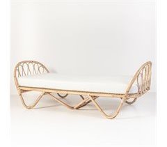 Cama solar de jardín MAPUN de ratán