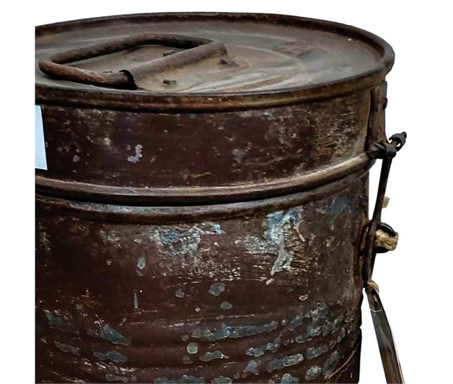 Bidón de metal Marron