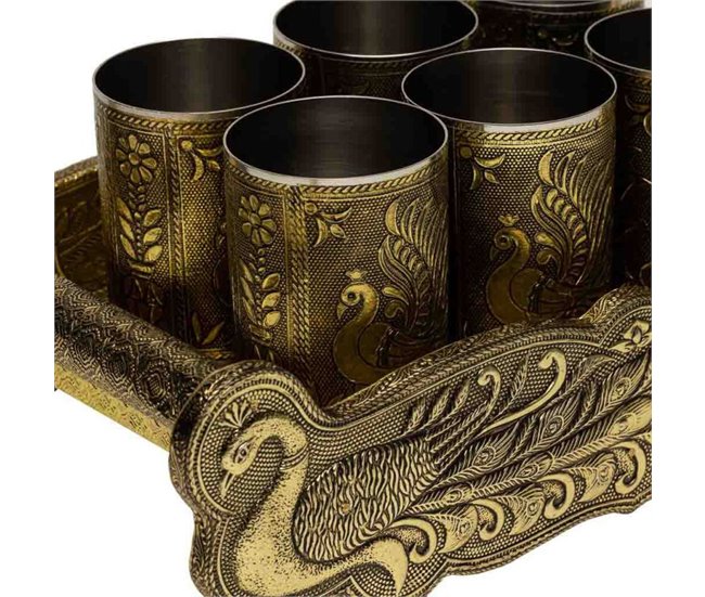 Bandeja de metal repujado Dorado