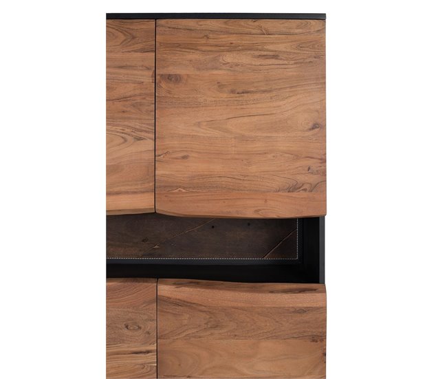 Aparador fabricado a mano en madera Marron