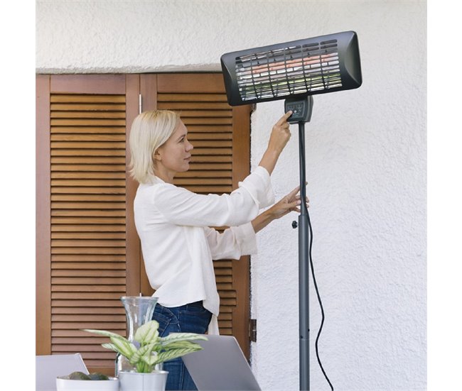 Calefacción de exterior de pie ReadyWarm 8200 Power Quartz Smart Cecotec Negro