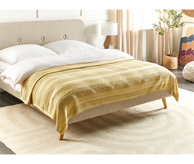 Beliani Cubrecama DAULET Amarillo
