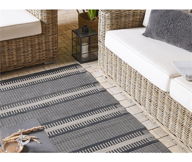 Beliani Alfombra de exterior MANSA 160x230 Negro
