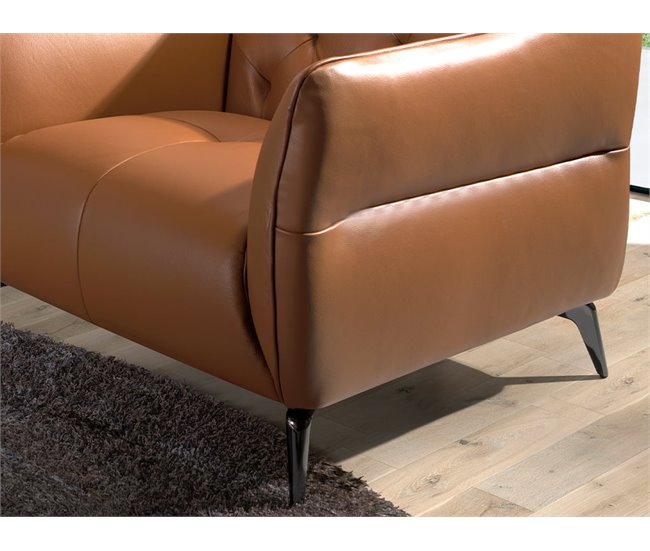 Sillón tapizado en piel con capitoné Marron Claro