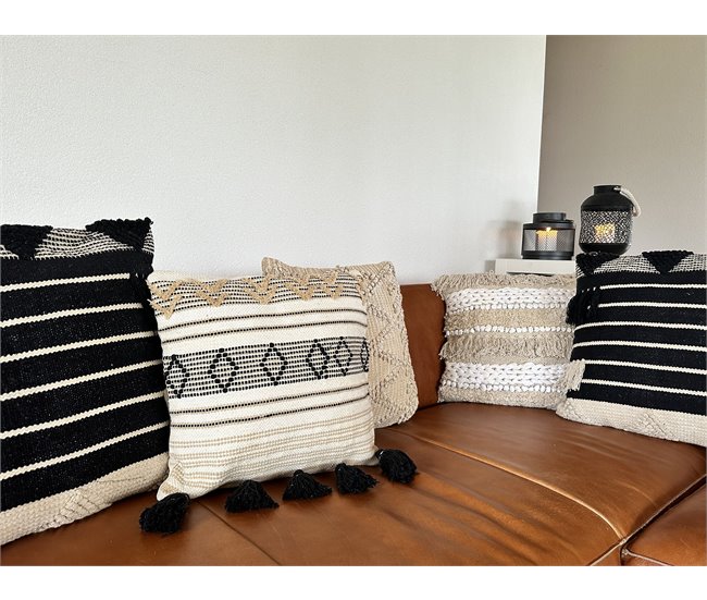 Beliani Cojín decorativo SAMBUCUS Beige