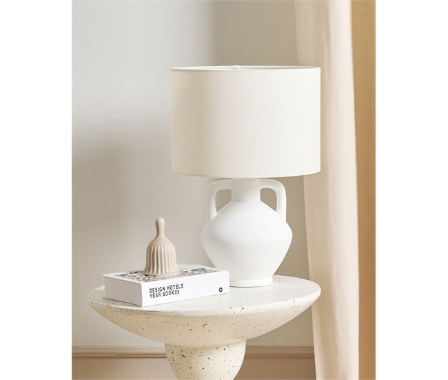 Beliani Mesa auxiliar CAFFI Crema