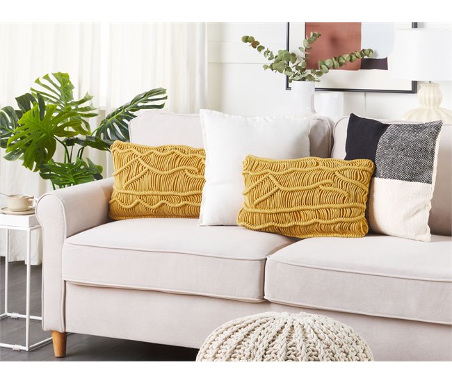 Beliani Cojín decorativo KIRIS Mostaza