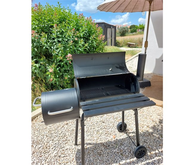 Beliani Barbacoa de carbón KATLA Negro