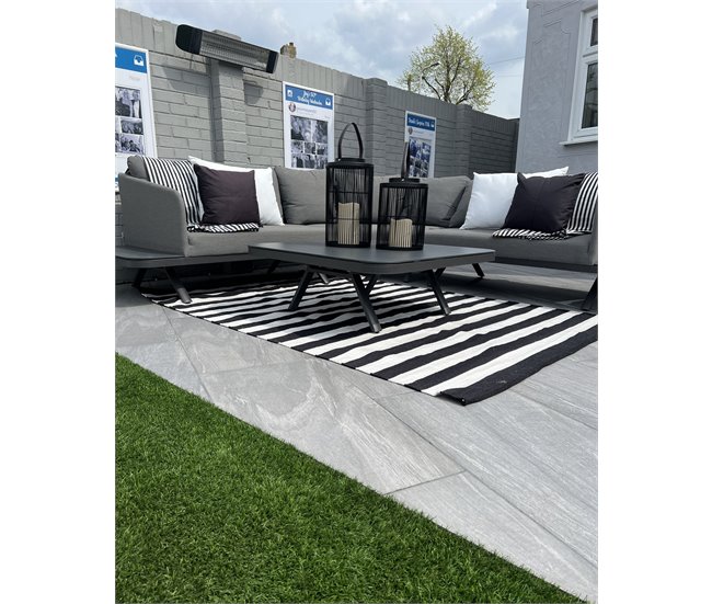 Beliani Alfombra de exterior TAVAS 160x230 Negro