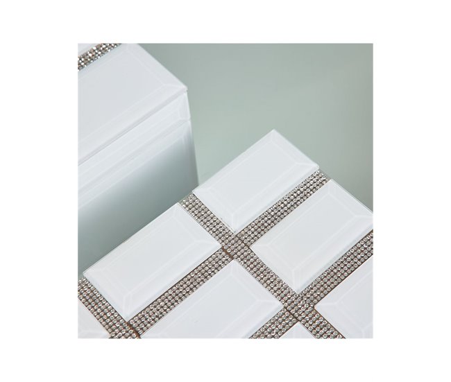 Cajas Presume De Casa Lucca Blanco
