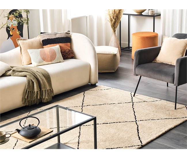 Beliani Alfombra de pelo corto MUTKI 160x230 Beige