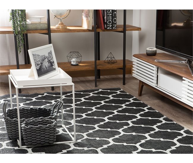 Beliani Alfombra de exterior ALADANA 140x200 Negro