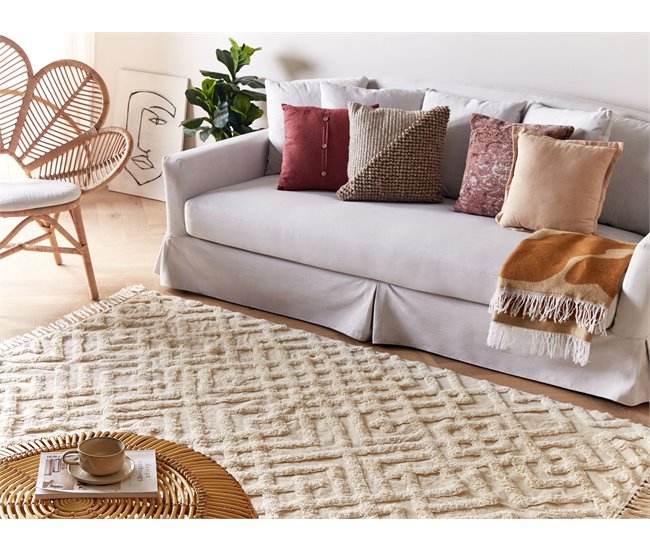 Beliani Alfombra de pelo corto ARDAHAN 140x200 Beige