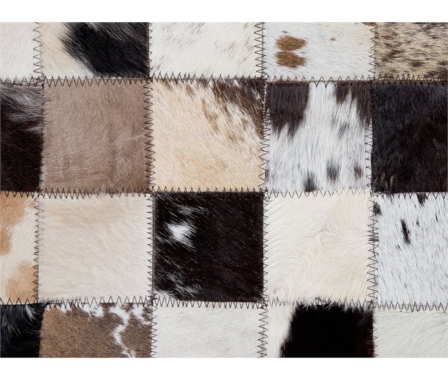 Beliani Alfombra de pelo corto CERLI 140x200 Beige