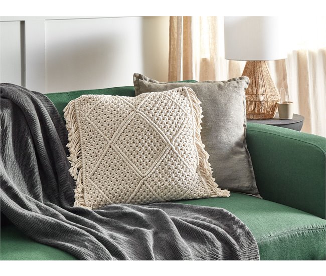Beliani Cojín decorativo BESHAM 45x45 Beige