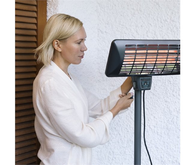Calefacción de exterior de pie ReadyWarm 8200 Power Quartz Smart Cecotec Negro