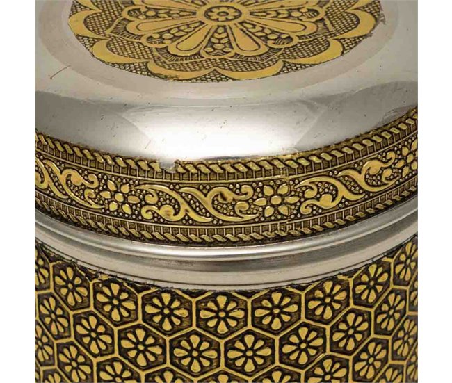 Bote de metal repujado Dorado