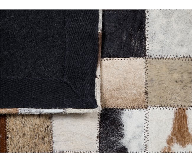 Beliani Alfombra de pelo corto CERLI 140x200 Beige