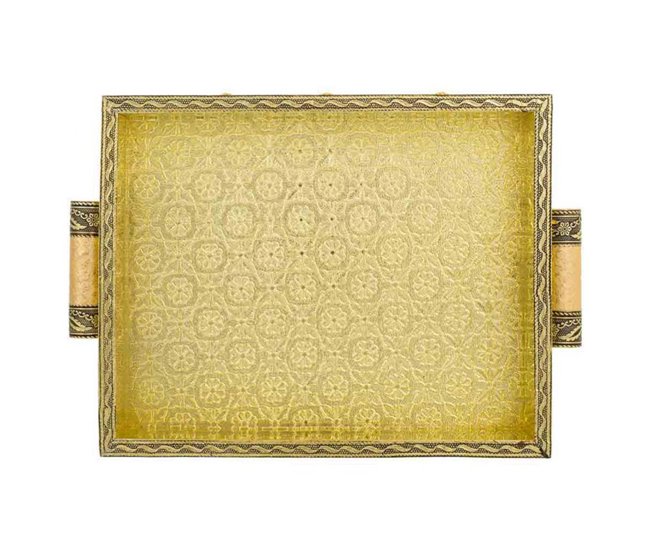 Bandeja de metal repujado Dorado