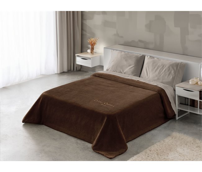 Manta Pierre Cardin 