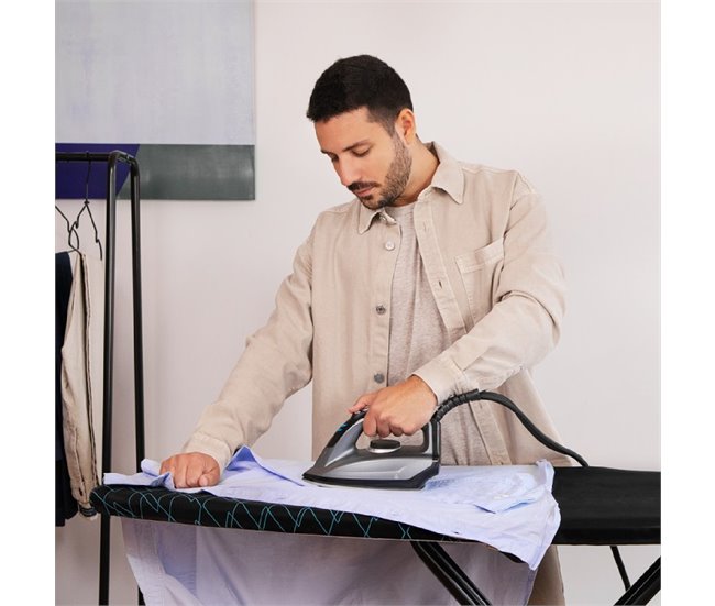 Centro de planchado Fast&Furious 9040 Absolute Cecotec Negro