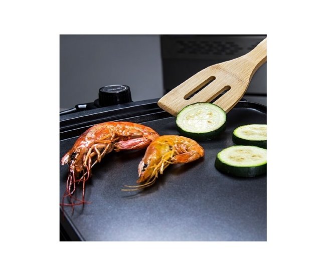 Plancha eléctrica Black&Water 2500 Cecotec Negro
