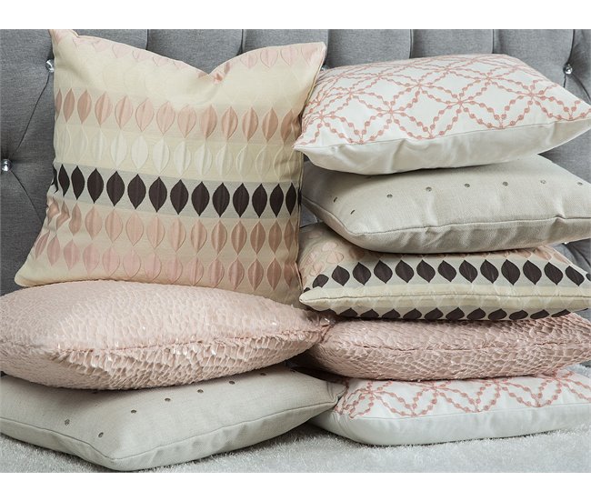 Beliani Cojín decorativo GAURA Beige
