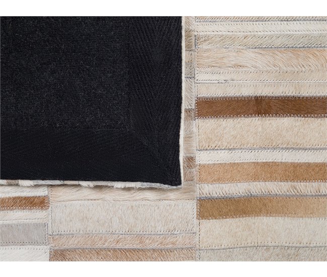 Beliani Alfombra de pelo corto YAGDA 140x200 Beige