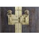 Armario madera y detalles en bronce .GINER Y COLOMER Marron