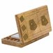 Juego 2 en 1 (cartas+dados) en caja de madera Marron